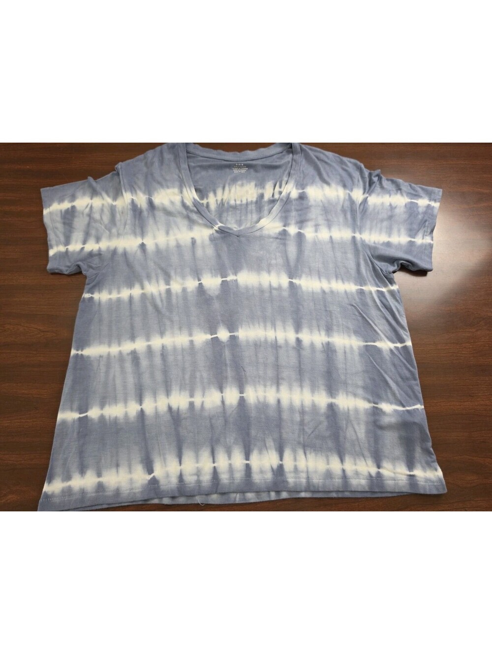 American Eagle Medium Blue Tie Dye Soft & Sexy V Neck Short Sleeve Casual Tee